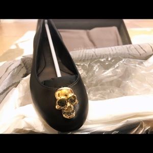 Authentic Skull Ornamented Leather Ballet Flats